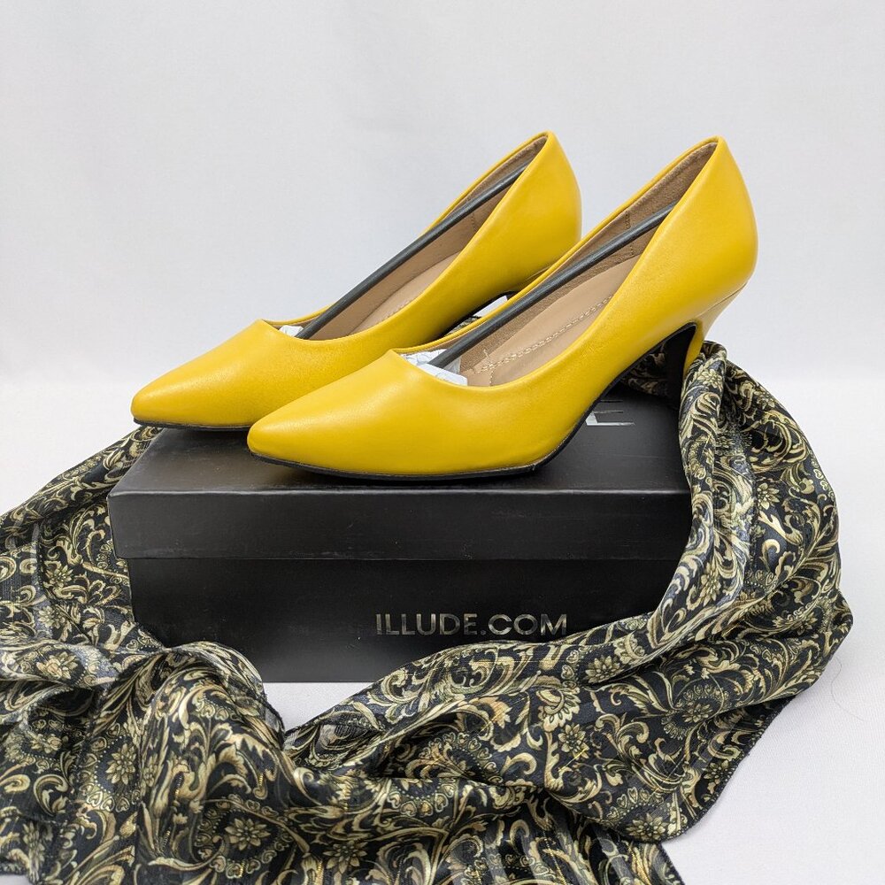 Illude Yellow Pumps